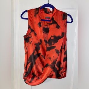 Vince Camuto Size M Sleeveless Top